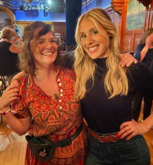 Janie Haddad Tompkins Instagram - Of course @thelisagilroy had me in STITCHES at the @varietopia show last night! Great crowd and TERRIFIC show!! Got to say hi to many and missed saying hi to even more BUT WAS SUCH A FUN NIGHT!