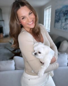Actress Janina Fry HD Instagram Photos and Wallpapers May 2024