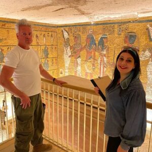 Janina Ramirez Instagram - Oh #History and #Archaology nerds! @BBCTwo have served up a treat for you tonight!!! @theAliceRoberts is uncovering medieval cemeteries and Gothic masterpieces in Digging for Britain at 8pm, then I grab the baton and whisk you to Ancient Egypt in Raiders of the Lost Past at 9pm . Get comfortable…