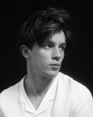 Jannis Niewöhner Instagram - With @debora_brune for @behindtheblinds