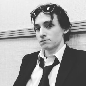 Jared Gilmore Instagram - #throwbackwednesday cause I feel edgy rebelling against the all mighty Throw Back Thursday ... Pic from the #OUATBurbank concert. I had a blast that night