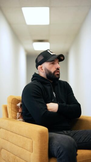 Jared Gordon Instagram - Nothing was a good enough reason for me to stay sober until I found God and started actually working a program of recovery. But with the help of places like @wellnessrecoverynj I was able to kick the habit I had, get over acute withdrawals and then everything I wanted would eventually come back to me plus more. There is hope for everyone! I went from an IV drug user to fighting in the UFC. You can achieve anything you want in life. Hit me up if you’re looking for a solution ⚡️
.
.
.
#mma #ufc #sober