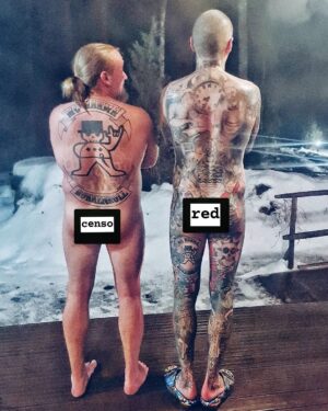Jarppi Leppälä Instagram - Rauhoittumassa jouluun jätkien kans 🎅❄️
Suunniteltiin samalla vähä ens vuotta...
Kiitti @hawkhillnature kunnon puitteista. Jos oot vielä mökkiä vailla jouluks niin alle tunnin päästä Helsingistä oikeen tunnelmalliset puitteet 👌