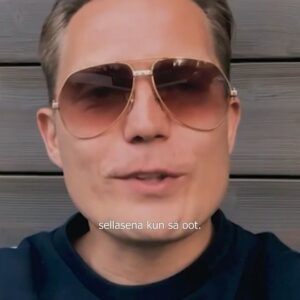 Jarppi Leppälä Instagram - Sä oot täydellinen just sellasena kun sä oot! Tärkeä viesti @jaretiihonen seuraavassa Duudsonit Tuli Taloon jaksossa, mis käsitellään kiusaamista! 
#meeikiusata @nelonen @ruutu

Poustaa ❤️ tähän kiusaamisen vastaisuuteen! Jaksot Ruutu palvelusta ja keskiviikkoisin klo 20 Neloselta!