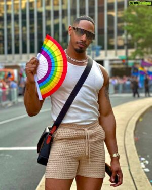 Jarrell Hargraves Instagram - Warnin💢 Queer Overload!🌈🌈🌈🌈

DC Capitol pride Parade 2023 was A blast!!!!

#pridemonth #pride #gaypride #pride🌈 #Gay #DC #capitolpride #Pride 2023
#thestarboys #model #malemodel