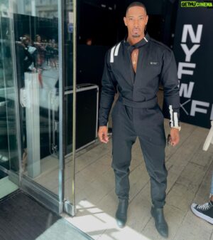 Jarrell Hargraves Instagram - Remembering how much I absolutely loved This @marquisefoster of @projectrunwaybravo Look on me as I sat front row at @nyfw. Undoubtably Loving the garment, but it was the meee in the garment for me! As my fav @dashaunwesley would say, “NOOO SADE!” 🤩😎🤩 Something about me I this look was Chic, Masculine, fashionable and Sexy as hell even covered up! 😜
Thanks @marquisefoster for being available for me that week. A 2nd collab is Loading.... 👏🏽👏🏽‼️😎

P.s. I’m gonna get my @metgalaofficial moment very soon! Watch! ⏳

📸 @johnlamparskii