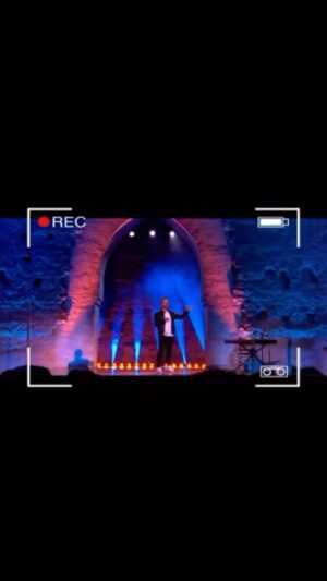 Jarry Instagram - Extrait de mon passage aux @marrakechdurire !!! Merci pour vos messages et merci mon copain @jameldebbouze 😜🌈
