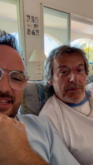 Jarry Instagram - Rencontre incroyable chez mon ami @jean.luc.reichmann ! Bonheur de vous divertir sur @france2 et @tf1 @tlmvpsp_officiel @12coups_tf1 ♥️♥️♥️
