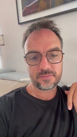 Jarry Instagram - Gros et grand ! Il va manger pendant des années de la ratatouille 😂😂😂😂