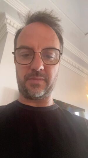 Jarry Instagram - Demain je suis libéré ! Merci l’éducation Nationale 🙌🙌🙌🙌 #humour