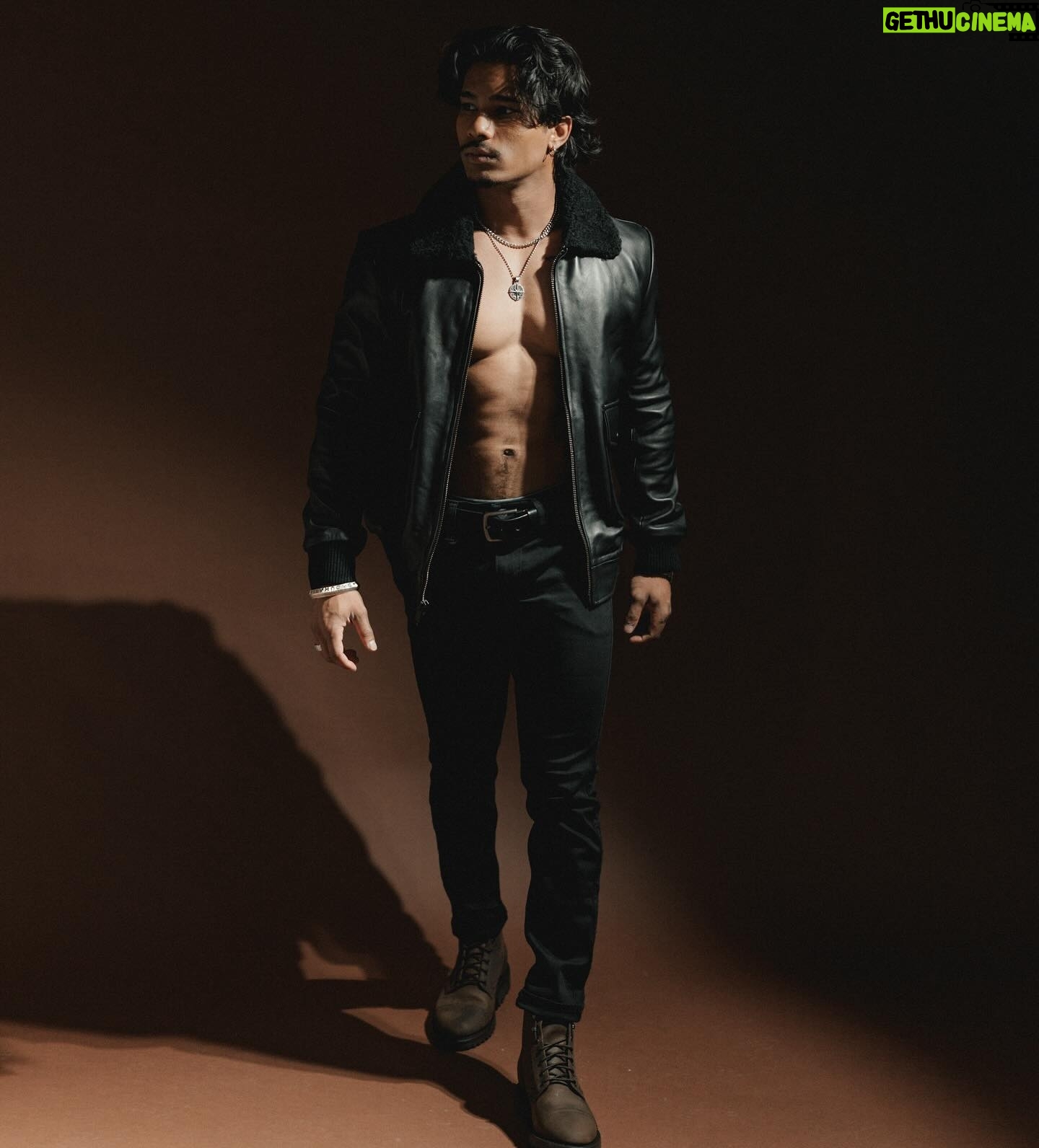 Jasmeet Baduwalia - 3 Likes - We aim to please…
• Jacket - @thursdayjackets
• Boots - @thursdayboots
• PC 📸 @chavaaaaaa__