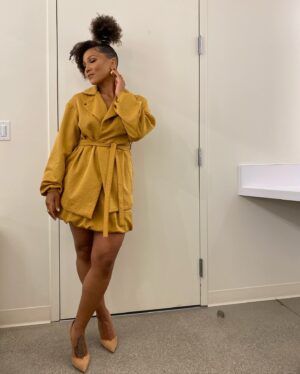 Jasmine Mathews Instagram - Getting ready to talk about two of my favorite things aliens and @thetomorrowwar, out July 2nd only on @amazonprimevideo. 

Stylist: @scotlouie 
Hair: @e_scizorhands 
MUA: @rosajune14_ 
#TheDreamTeam