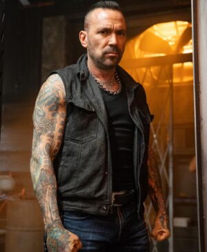 Jason David Frank Instagram - Follow my NEW movie !! @lotwhitedragon #1263

Leave a 🐉 if you’re on team ERIK REED 💥 @jdfffn  @rbrookesmith @jasonfaunt 🎬 @lotwhitedragon #whitedragon #batinthesun #teamlotwd #lotwd #actionmovies #karate #superhero #newuniverse 

#jdf #teamlotwd #superhero 
📸 @jimdonnellyphoto @kingbach @michaelmadsenofficial @maylingng @thekevinporter @aaronschoenke @dacascosmark