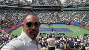 Jason George Instagram - Sittin’ at home

Watchin’ #tennis on #tv 

Wishing I was back in the desert at @indianwellstennisgarden Watching @wta @bnpparibasopen 

Great matches last weekend w/ @cocogauff @bigfoe1998 & @djokernole 

#muchlove @donnamariekelso for taking such good care of us. 

And Great meeting #mattcenedella and his lovely daughters #goodpeople
