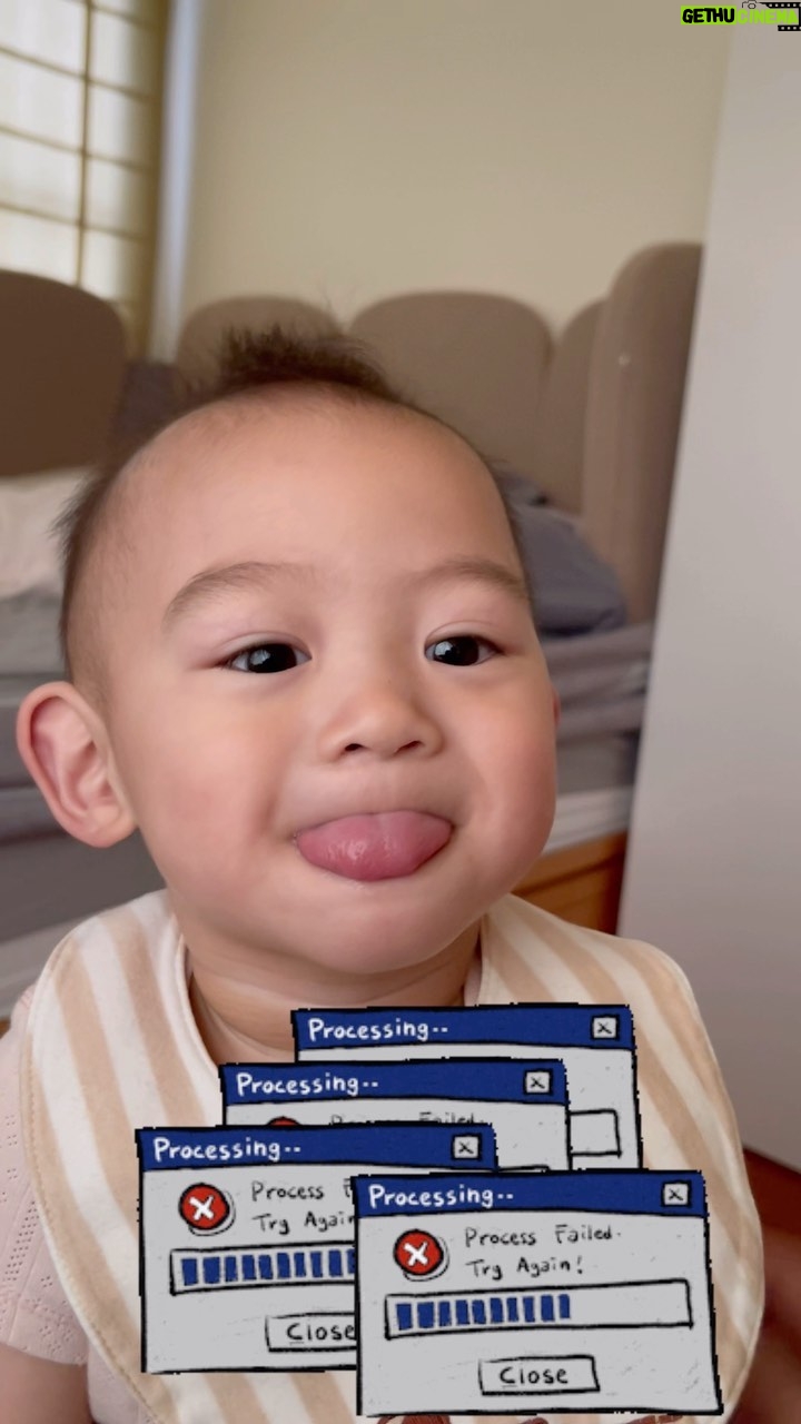 Jason Hsu - 5.7K Likes - 昨天難得下午家裡只有我跟Liam兩個人
一邊練演唱會的歌
一邊陪他玩
想說Liam現在開始慢慢聽得懂簡單的指令
教他一些唱歌前的基礎的發聲練習
結果…Er….🤣
爸爸跟你道歉….現在教這個似乎太難了🤣
@chaochao1011
#許孟哲趙孟姿 #DoreenAndLiam #發聲練習