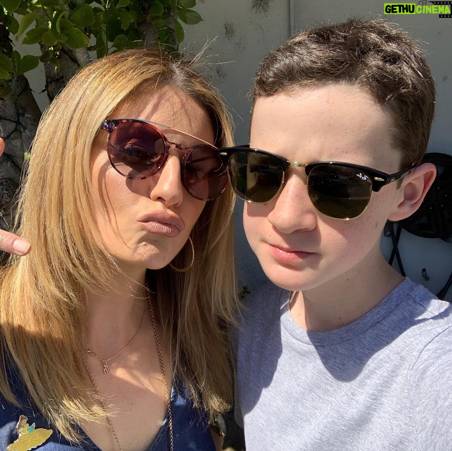 Jason Maybaum - 25.7K Likes - Call your Mom 💛