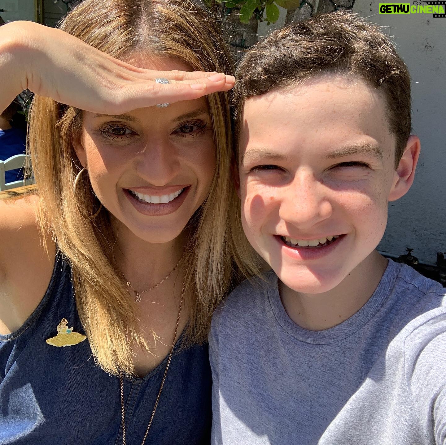 Jason Maybaum - 25.7K Likes - Call your Mom 💛