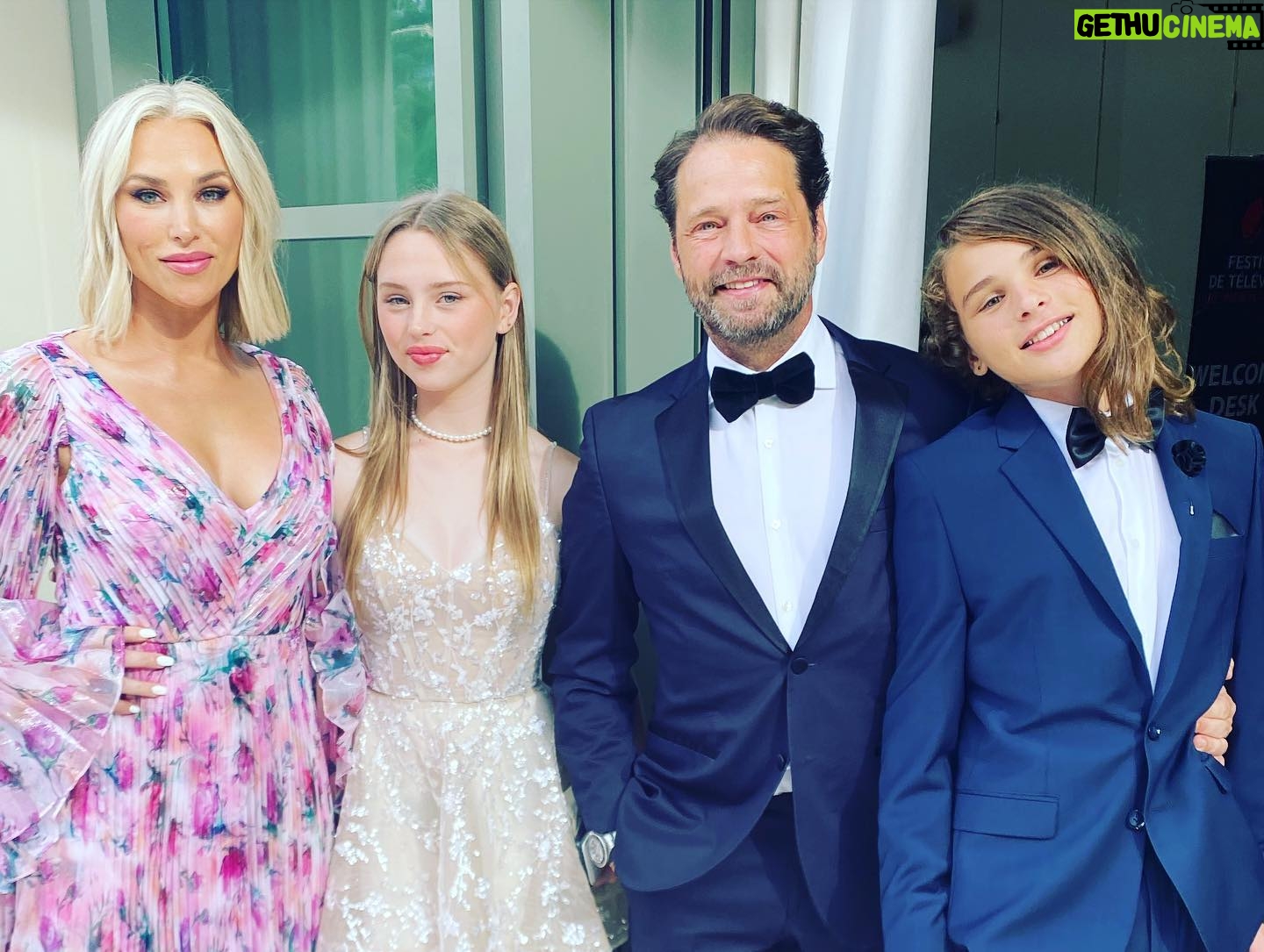 Jason Priestley - 29K Likes - Last night @festivaltvmonte_carlo and what a night it was!! A HUGE thank you to Monaco and Monte Carlo for hosting us! We always enjoy your incredible hospitality!! And to all our friends, old and new, we canāt wait to see you again!! @naydoggy @ava.priestley @dashiellpriestley @festivaltvmonte_carlo @montecarlosbm @montecarlobay