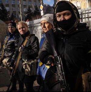 Jason Priestley Instagram - I stand with these warriors fighting to defend their homeland #ukraine #helpukraine
