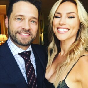 Jason Priestley Instagram - Since @naydoggy pulled one out from the classic file... I figured I would as well... not quite as far back though... and not nearly as much hair color! Happy Valentine’s Day to my beautiful and hilarious wife- you make every day A LOT better!  I can’t believe we’ve been together for 21 years!! #happyvalentinesday
