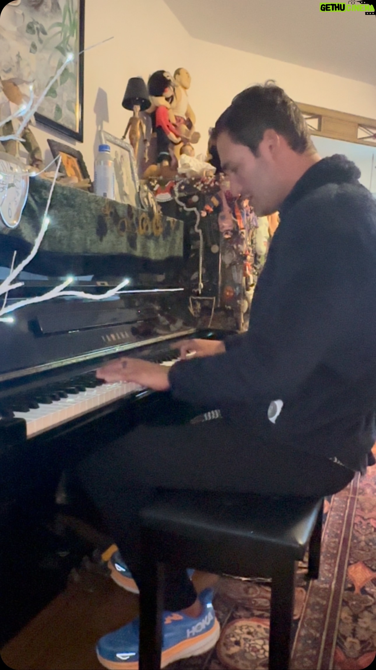 Jason Silva - 1.7K Likes - Little piano practice