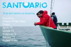 Javier Bardem Instagram - Solo quedan dos días para que podáis ver todo de lo que fuimos testigos con mi hermano @carlosbardemoficial cuando fuimos al Ártico con @Greenpeace_es. El director Álvaro Longoria lo recoge todo en el documental, disponible el 10 de abril en varias plataformas.

#protecttheoceans
@morenafilms
---- There are only two days left for you to see everything we witnessed with my brother @carlosbardemoficial when we went to the Arctic with @Greenpeace_es. Director Álvaro Longoria collects it all in the documentary, available on April 10 on various platforms.

#protecttheoceans
@morenafilms