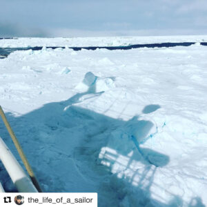 Javier Bardem Instagram - El mar de Weddell, helado. Ayúdanos a que este frágil ecosistema no pierda su hielo por los efectos del cambio climático y la pesca industrial firmando la petición por un #SantuarioAntártico en sus aguas: protecttheantarctic.org
・・・
#Repost @the_life_of_a_sailor
・・・
Good night from the remote Weddell Sea in Antarctica. The days are getting shorter and the sunset brings the cold night #antarticexpedition #sunset #antarctica #ice #weddellsea #sea #weddell #cold #peaceful.
.
.
In his 1950 book The White Continent, historian Thomas R. Henry writes:[3]

The Weddell Sea is, according to the testimony of all who have sailed through its berg-filled waters, the most treacherous and dismal region on earth.