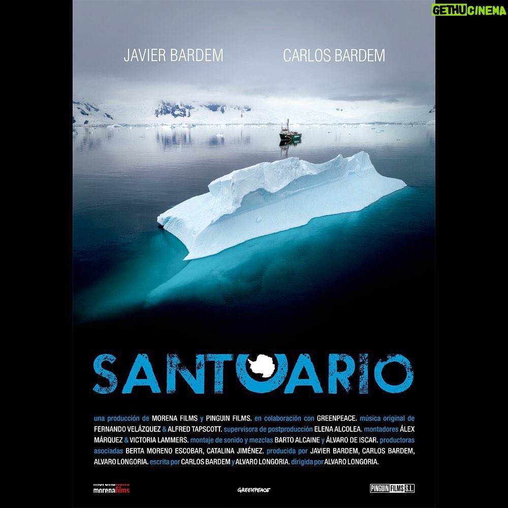 Javier Bardem - 10.2K Likes - Ayer nuestro documental Sanctuary recibió el premio “Honorary Green Oscar” en el certamen Cinema For Peace en Berlín 👏👏 No puedo evitar acordarme del viaje que emprendimos a la Antártida con nuestros amigos de @greenpeace_esp en 2018, donde pude comprobar las amenazas a las que se enfrentan nuestros océanos.
Muchas gracias a @cinemaforpeace por este premio y ojalá en el mes de abril llegue la noticia que estamos esperando: la aprobación de un Tratado Global que proteja a nuestros océanos y todas las especies que los habitan.
.
.
.
Yesterday our documentary Sanctuary received the “Honorary Green Oscar” award at the Cinema For Peace Gala in Berlin 👏👏 I can't help thinking about the expedition we started in Antarctica with our friends from @greenpeace_esp in 2018, where I could see the threats that our oceans face myself.
Many thanks to @cinemaforpeace for this award and hopefully in April the news we are waiting for will finally arrive: the approval of a Global Treaty that protects our oceans and all the species that live in them.