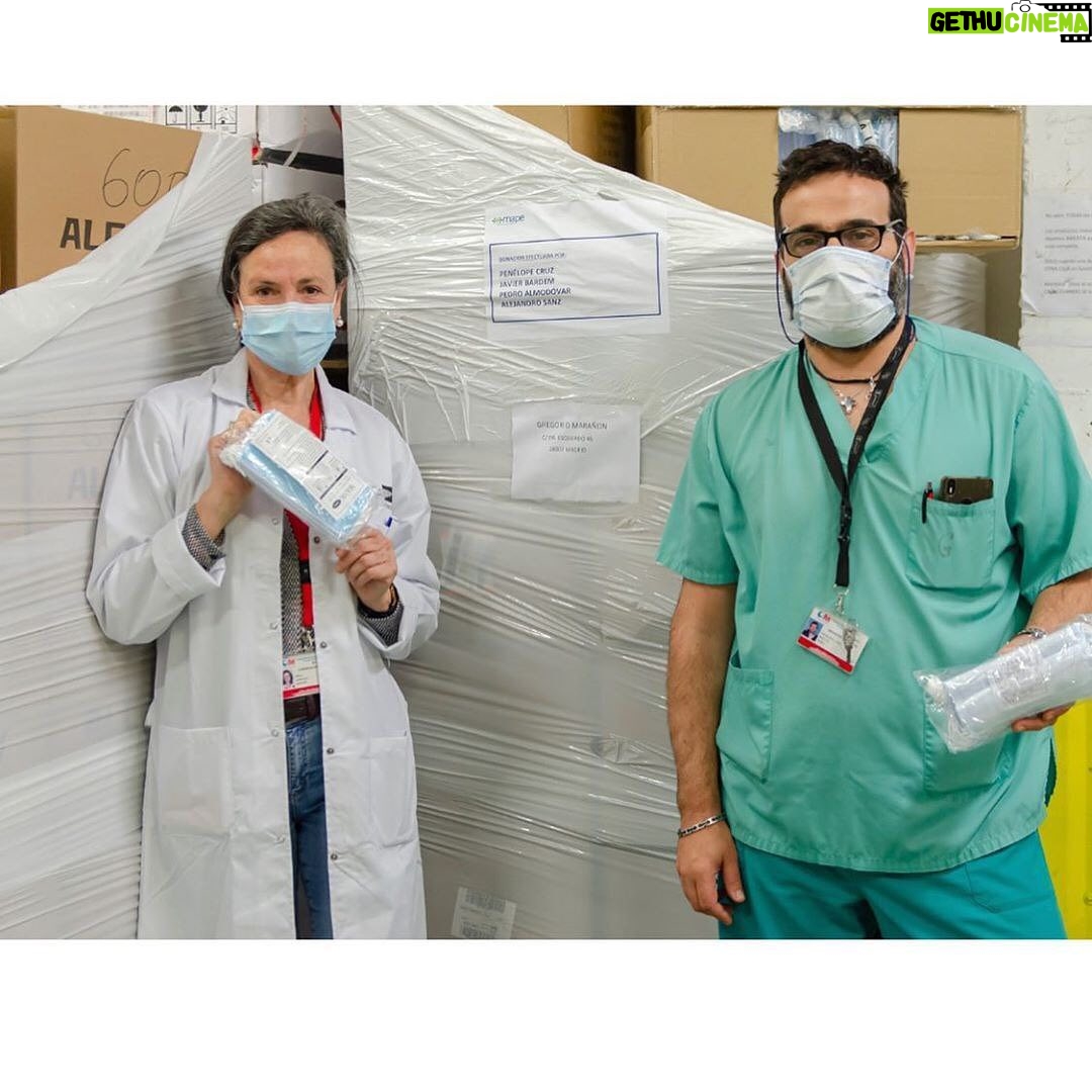 Javier Bardem - 10.4K Likes - The medical supplies we have been trying to source for weeks are arriving in stages and with delays. The demand for these supplies is overwhelming and the delays are long. But today, another shipment of these supplies has arrived! @alejandrosanz and Pedro Almodóvar have joined Javier and I in making this donation. Together we have managed to obtain 152.000 surgical masks and FFP2 which have been delivered today to the Gregorio Marañon Hospital in Madrid and to the Non profit organization, Open Arms in Barcelona. This organization will distribute the medical supplies to Senior citizens’ Residences and Nursing homes throughout Cataluña,
providing support to our extraordinary medical personnel and carers.
Our gratitude goes out to MAPE for their help in processing the orders.
This is the time to continue working together and supporting unconditionally the ones who need it the most amongst us and the amazing teams of exceptional human beings that care for them and look after all of us all during our confinement. Thank you!! 🙏❤ We send our condolences and love to all the people who have lost a loved one in this dramatic situation.
.
.
.
Repost @penelopecruzoficial