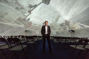 Javier Bardem Instagram - On this big 360º dome behind me @greenpeace projected last night all your powerful messages of support for scientists working on an Antarctic Ocean Sanctuary next to beautiful images of Antarctic landscapes and wildlife. Today, with the huge win on krill industry, we are one step closer to protecting the Antarctic. Thank you for making it possible.
.
.
.
Sobre esta cúpula de 360º anoche @greenpeace_esp proyectó todos los mensajes de apoyo que habéis enviado a los científicos y científicas que trabajan por un #SantuarioAntártico, junto a imágenes preciosas de los paisajes de la Antártida y su fauna. Hoy, con la victoria que hemos conseguido ante la industria del kril, estamos un paso más cerca de proteger el océano Antártico. Gracias por haberlo hecho posible.