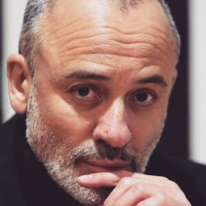 Javier Gutiérrez Instagram - Feliz y emocionado por el premio Cineuropa que me ha permitido entre otras cosas regresar a mi tierra después de casi un año sin poder hacerlo.
Gracias a José Luis Losa director del @cineuropa.gal y a todo su equipo por la atención y su infatigable trabajo por alzar un año mas el telón a pesar de las circunstancias.
#CulturaSegura
#premiocineuropa
#cineespañol
📷 EFE/Xoán Rey