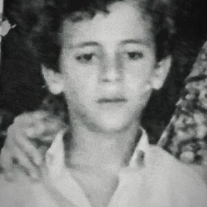 Javier Gutiérrez Instagram - Este hombrecito cumple años hoy. Con sus luces y sombras pero orgulloso y satisfecho del viaje hasta ahora. Seguimos...