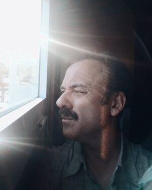 Javier Gutiérrez Instagram - Demasiada luz ahí fuera...