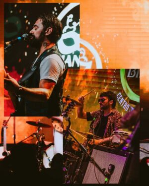Javier Parisi Instagram - Reviviendo a la leyenda:
@javiparisi iluminó Lima con su concierto tributo a John Lennon, en donde también pudimos disfrutar de las canciones más representativas de The Beatles. 

Recuerda que si estás en Trujillo, puedes verlo HOY en el @teatro_upao. Entradas disponibles en @joinnus 🔥

Fotazos por @meghanlinoph ✌🏻

#javierparisi #Johnlennon #tributo #thebeatles