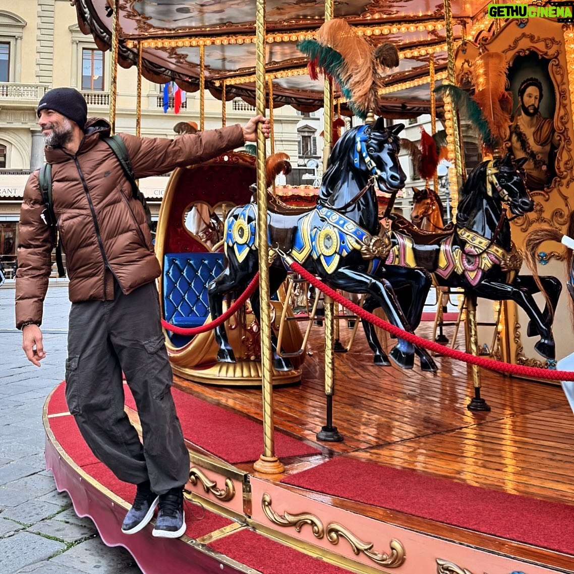Javier Poza - 245 Likes - Florencia, Italia
