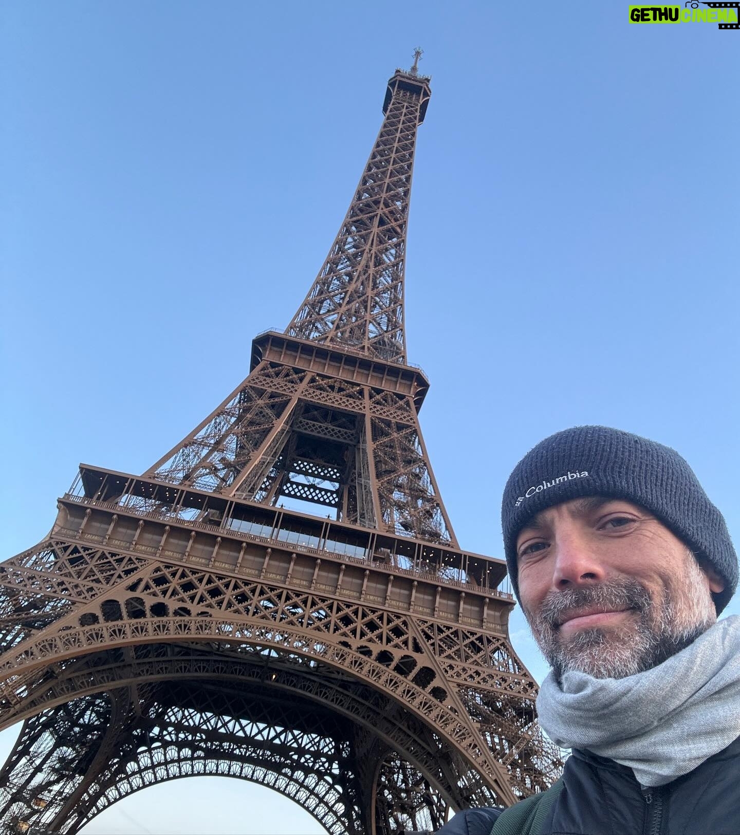 Javier Poza - 327 Likes - Tour Eiffel
Paris.