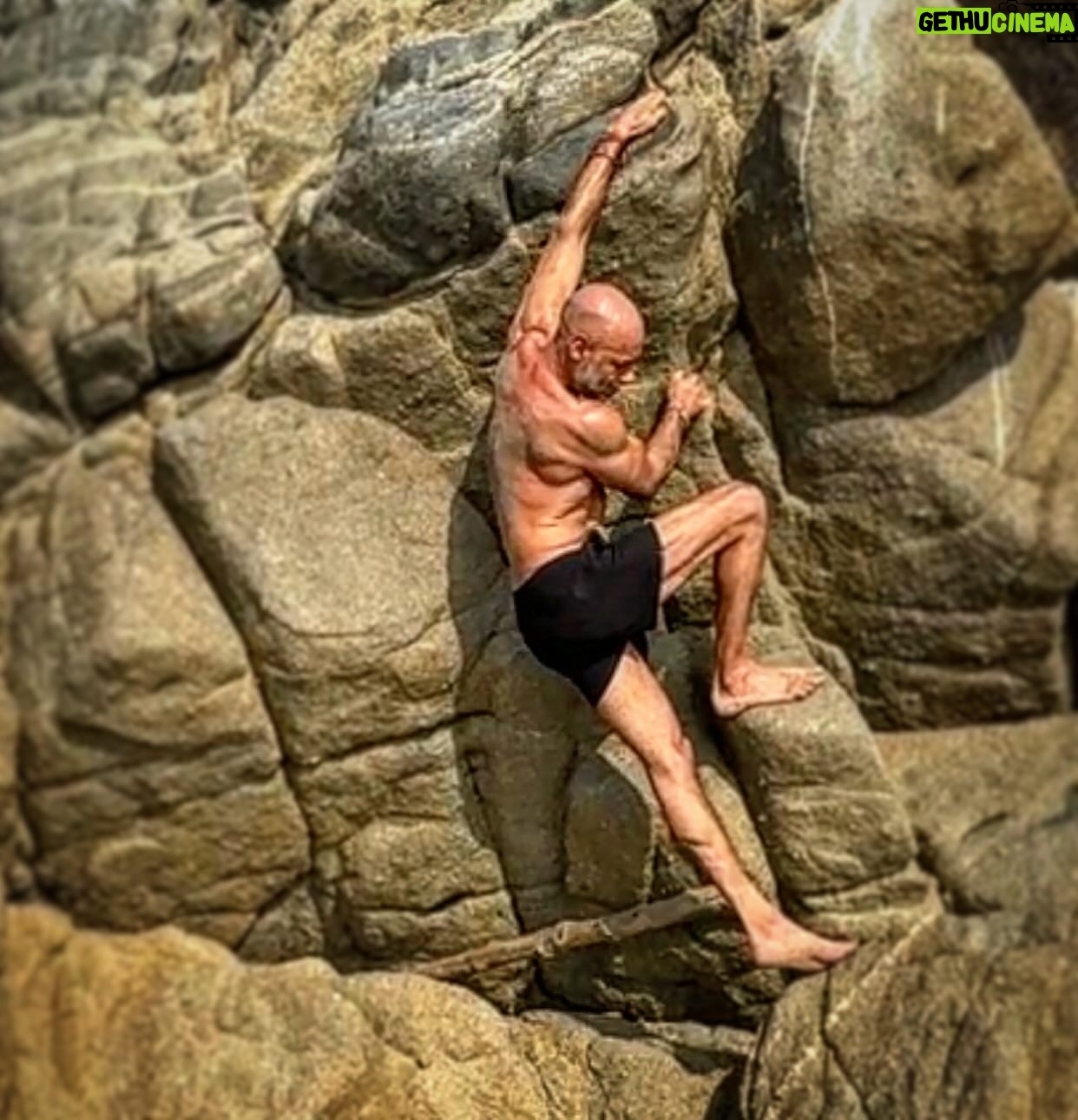 Javier Poza - 426 Likes -