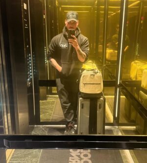 Jax Taylor Instagram - First stop on my trip to Canada was Toronto 🇨🇦 An amazing city, had an absolute blast. The staff at the W were so accommodating and helpful my entire stay, Thank you @wtoronto and the staff @hayusocial for hosting me. Cant wait to come back! Next stop: Montreal 🔥 @nbcuniversal @bravotv @lorikpublicrelations @revel9 @privatelabelnyc
