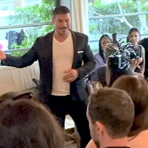 Jax Taylor Instagram - Hair loss affects so many men and women. I have loved being a part of a cause that's important to so many and working with the great people at XYON. Here's some BTS of our project!

Visit xyonhealth.com/jax and use code “JAX” for 20% off.
#hairloss #menshairloss #androgeneticalopecia #hairlossawareness #XYONPartner