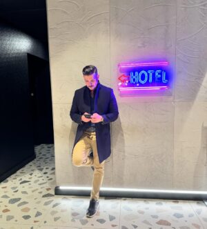 Jax Taylor Instagram - First stop on my trip to Canada was Toronto 🇨🇦 An amazing city, had an absolute blast. The staff at the W were so accommodating and helpful my entire stay, Thank you @wtoronto and the staff @hayusocial for hosting me. Cant wait to come back! Next stop: Montreal 🔥 @nbcuniversal @bravotv @lorikpublicrelations @revel9 @privatelabelnyc