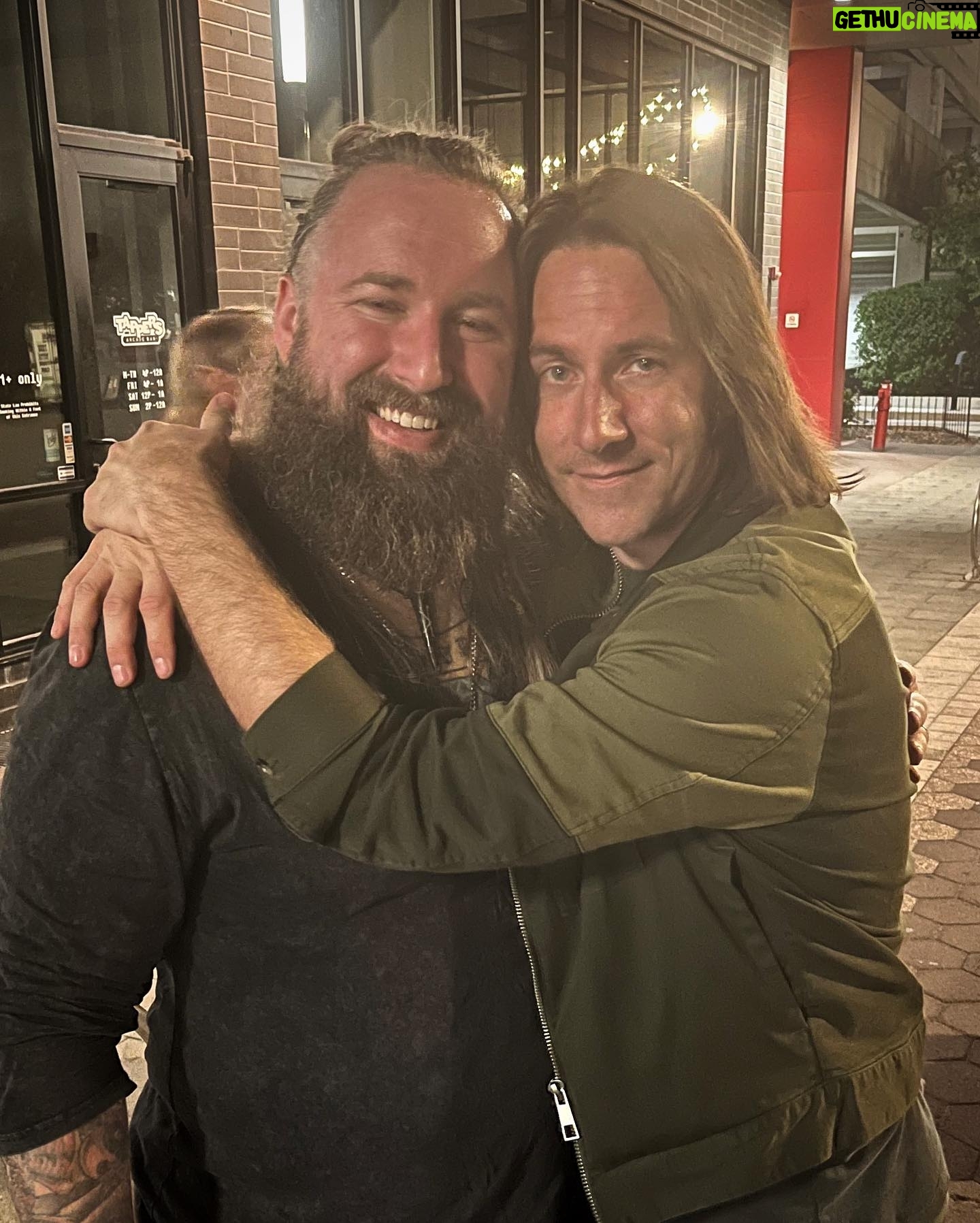Jay Foster - 26.9K Likes - What can I say?
Meeting @matthewmercervo was such a surreal experience.
Allowing myself to be vulnerable with him about good work that has been done by accidentally teaching me how to DM by osmosis through watching @critical_role.
We also bonded over how Orange Monsters are the true drink of champion game masters 😂
He has such a warm presence and gives the best hugs.
Meet your heroes; just have great heroes.