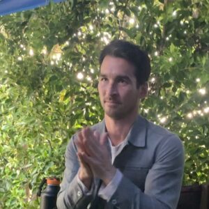 Jay Hayden Instagram - The art of deep background soundless clapping. Always refining, workshopping, mastering. Here. At Shondaland University  Directed by @dontgo_jasonwaterfalls