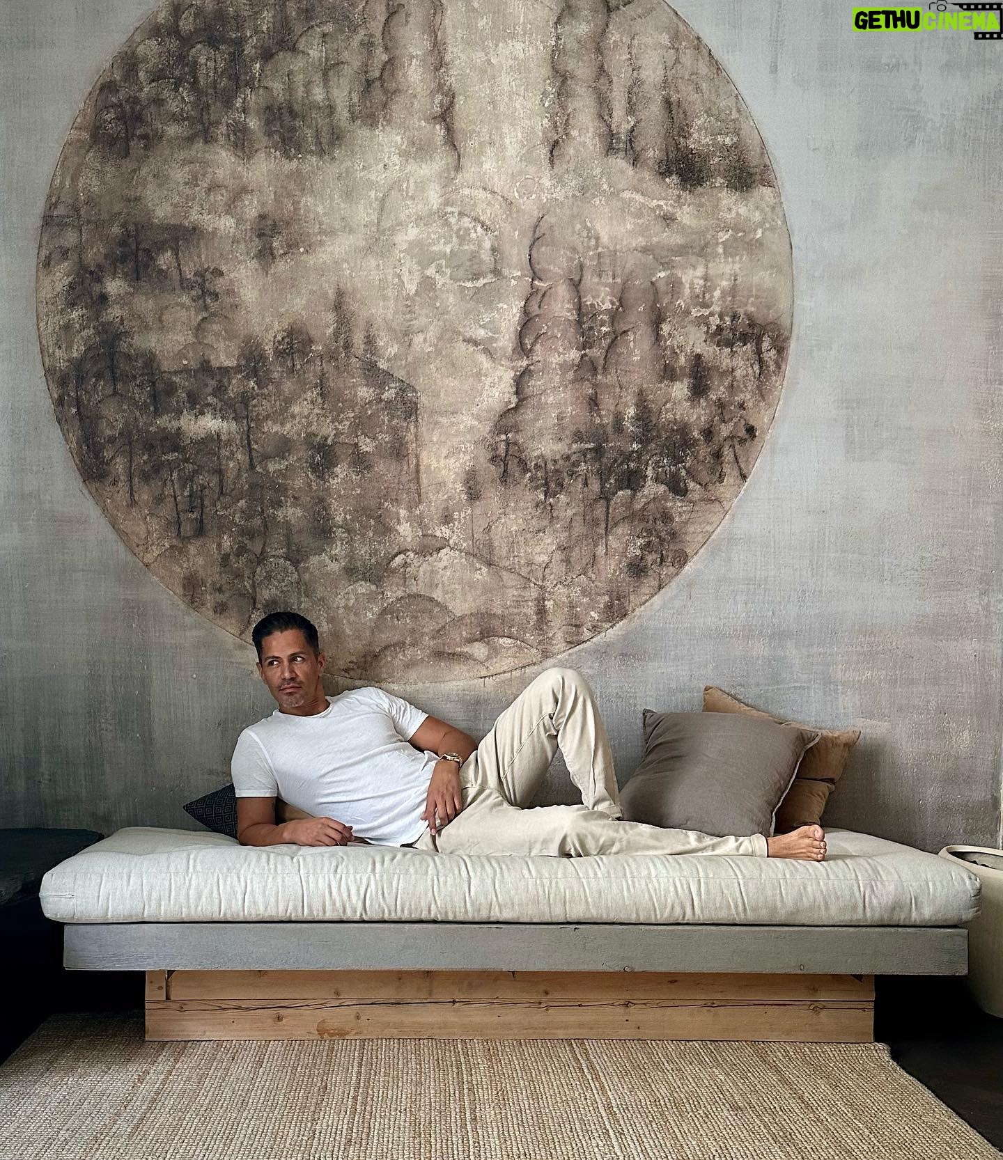 Jay Hernandez - 26.7K Likes - Very excited for you to see my magazine cover for GEOMETRIC SHAPES MONTHLY "I've always found the circle to be well rounded." -Jay Hernandez 🫥
