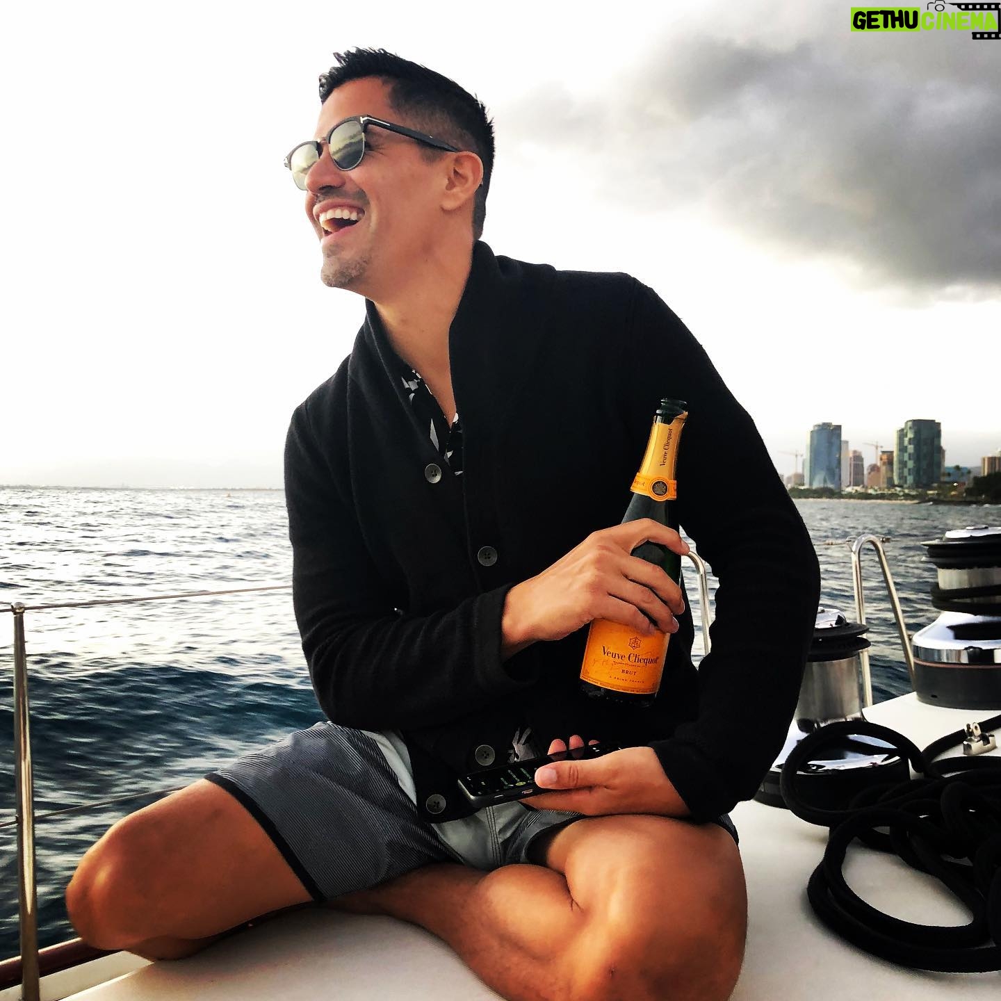 Jay Hernandez - 46K Likes - After sending Carlucci, my man servant to shore for yet another case of vintage champagne, tanning oil and Delia's pomeranian, I recounted a riotously comedic story to a small crowd who had gathered starboard to absorb my obvious brilliance. Speaking far too loudly as the wealthy often do, I concluded my tale in a flourish that delighted onlookers to such an extent that many, if not all began hurling their nude bodies into the water with rapturous glee. I happened a glance at Bernard who was pestering an errant sea turtle. Convinced that if he could get it to don his captains hat, the sea creature selfie would tally endless likes on social media. He was unfortunately right. Pangs of jealousy coursed through me and it was then I knew I would soon take a sea creature selfie which I would obviously post before he. As sun set, the saturated colors gave way to a type of malaise only the rich can taste and the poor can dream of. The only real tragic element of the day was not my poor judgement, nor indulging in the meaningless, it was seeing the horrid form of a wet Pomeranian reveal itself as Carlucci boarded the yacht. #happy #valentines #day
