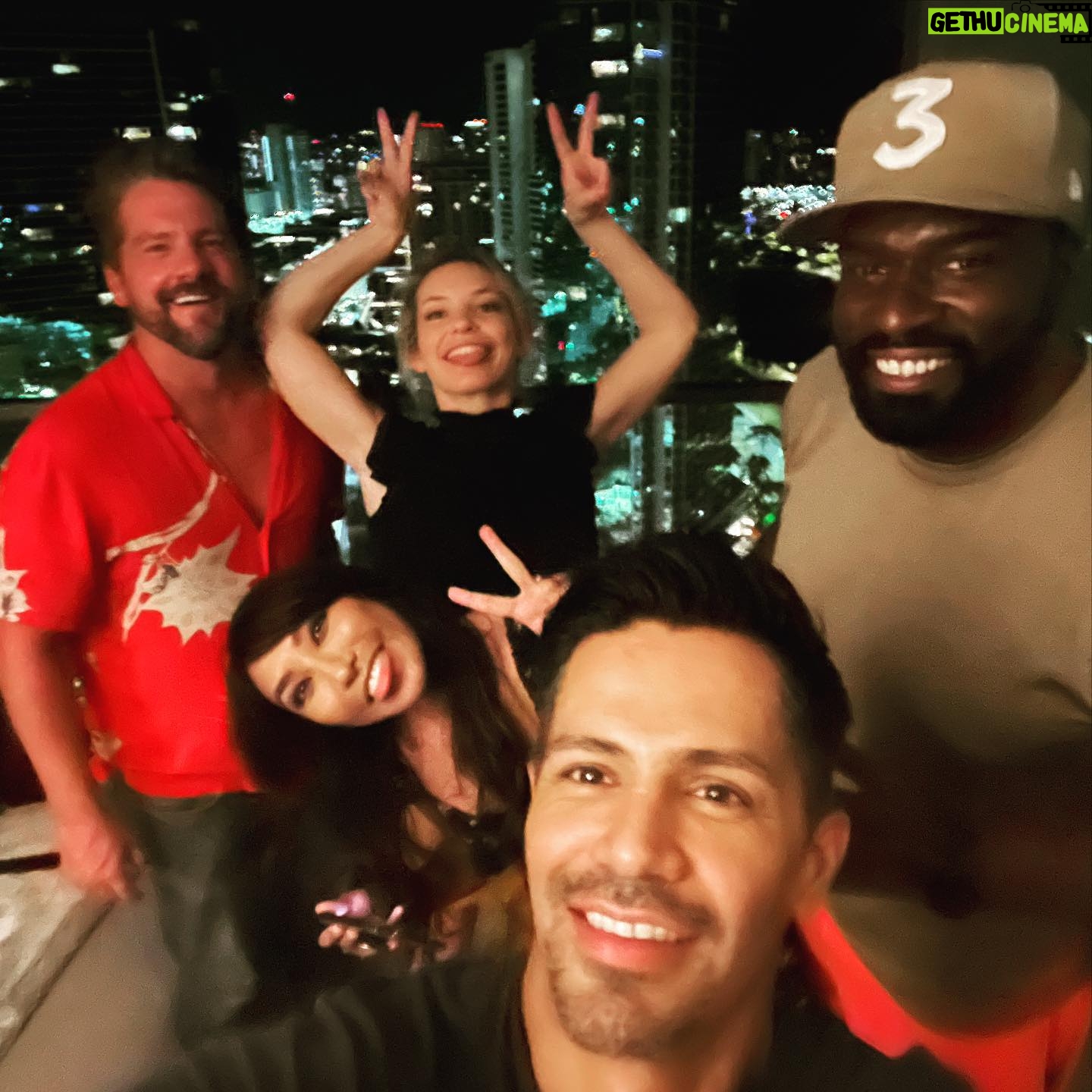 Jay Hernandez - 52.1K Likes - Season finale of Magnum tonight. Been a tough year for everyone but we worked really hard to make some good television. Hope y'all enjoyed it, the ohana can't wait to see you in season 4! ššš¤š½