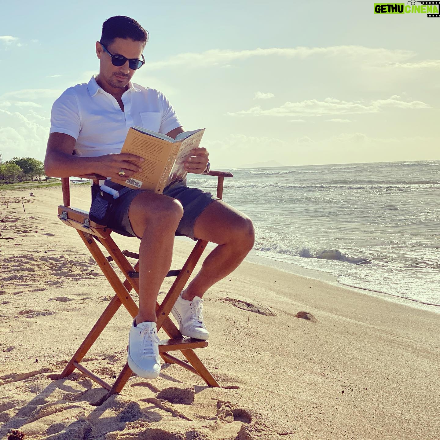 Jay Hernandez - 48.5K Likes - Sometimes, I drag my set chair to the beachfront & pretend to read dense books about the rise of capitalism in America to satisfy egocentric impulses on social media. 𤫠#socialdistancing