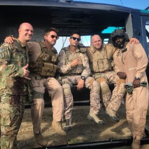 Jay Hernandez Instagram - It’s Monday night. Come chill with the boys. @cbstv #magnumpi