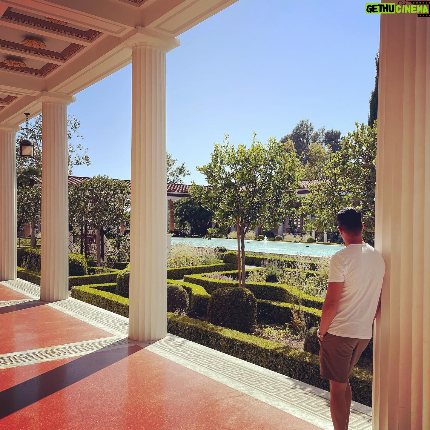 Jay Hernandez - 30.9K Likes - I returned to the beach villa this weekend, inland was searing with heat. If I wanted to fry like a proletariat I'd eat southern food. In the time of Covid, naturally everyone here has been inoculated. Unfortunately not against bad taste as I watched Bernard traipse into the party wearing Tory Burch flats. Delia brought that wicked Pomeranian again who enthusiastically shat on a 200 year old Persian the literal Instant it walked through the door. She tossed the leash to Carlucci, moving off in feigned desperation for a gimlet finished with a spritz of dramboui & pretended not notice the unfortunate deposit. Near the grotto we installed yurts whose quaint design & material felt comfortably ethnic, it's where revelers would later dutifully snack on psycodelics & lie. A raucous party was now percolating. Enough skin, plastic surgery & obnoxious laughter to know Hollywood was not far. Famous people abound, many from that new action movie, the plot eludes me but I assume it's world ending, I would argue the studio could have saved money & simply looked outside. At some point I found myself in the garden. I intended to brood here for some time. Melancholy jealously gripped me yet again, it could be that the MDMA gifted to me by Francois was of poor quality but I think rather the fact that no Cyrus had chosen to attend my soirée, (I had invited both) was the true reason. I suppose it's time to return to the party, entertainment was on the way. Fire breathers & 3 alligators of questionable provenance would soon arrive as twilight quickly approaches, someone could maim themselves doing such things & I'd hate to miss that.