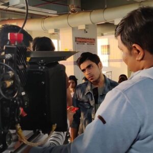 Jay Thakkar Instagram - Shot for a really Bomb Ad Film with @ripunjoybyum sir & with the amazing people at @bandarsatwork ! #ComingSoon  #StayTuned 🎥🎬🎞️ 

P.S. - Slide to watch the awesome BTS videos captured during the shoot.😇➡️

#JayThakkar #TeenBandars #AdFilm #NewWork #ComingSoon #StayTuned #Grateful #Blessed #BTS