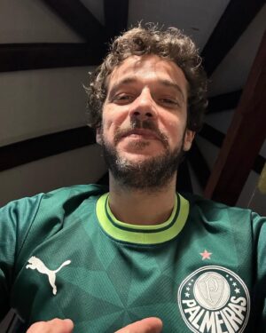 Jayme Matarazzo Instagram - “Dodecacampeão… 12x o Maior do Brasil !!! O Palmeiras é gigantesco!!! O meu palestra só me enche de alegria. Bem vindos a “Virada heróica”, conquistada pela “Terceira Academia”. Desfrute desse momento.  Esse time é histórico. Abel Ferreira é eterno. Vai palmeiras! Desistir jamais!!! “A Terceira Academia” é fantástica. O Palmeiras é gigante!!!
